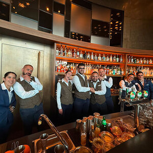 Lakeview Bar & Cigar Lounge